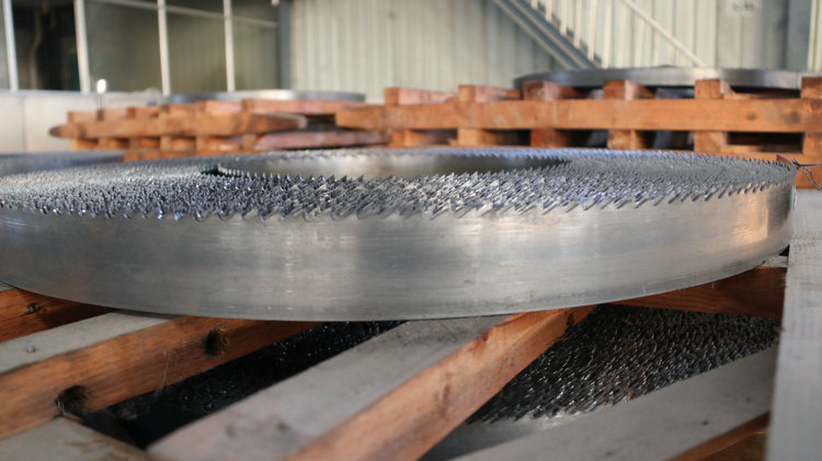 帶你看看雙金屬帶鋸條是如何生產(chǎn)的呢？